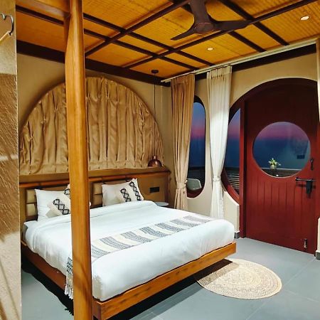 Hotel Himalayan Hobbit House Almora Exterior foto