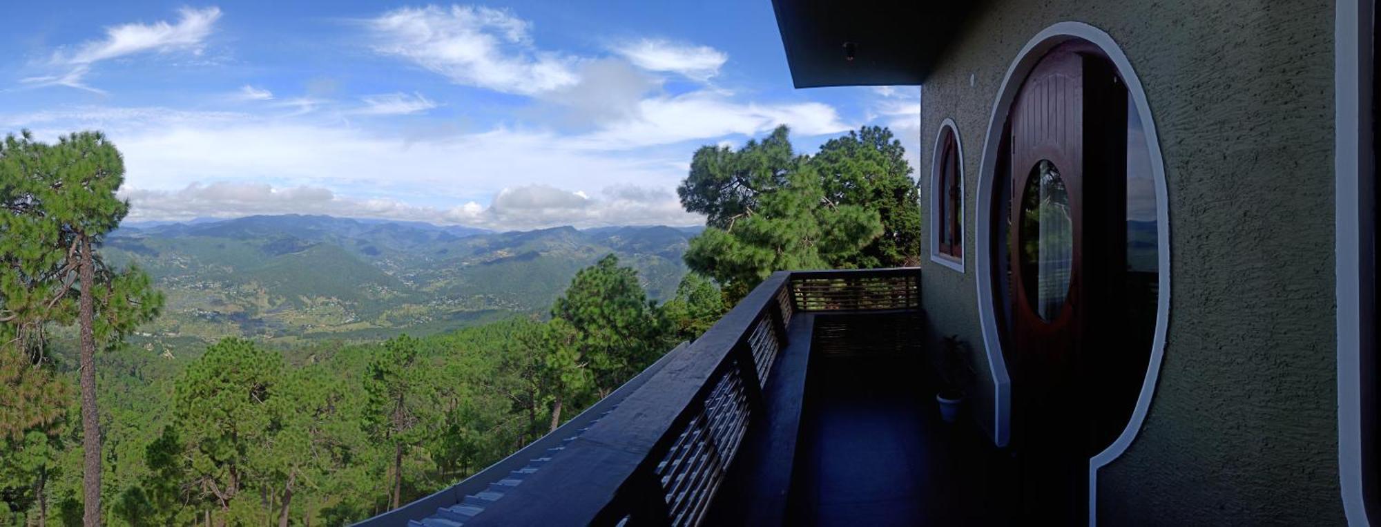 Hotel Himalayan Hobbit House Almora Exterior foto