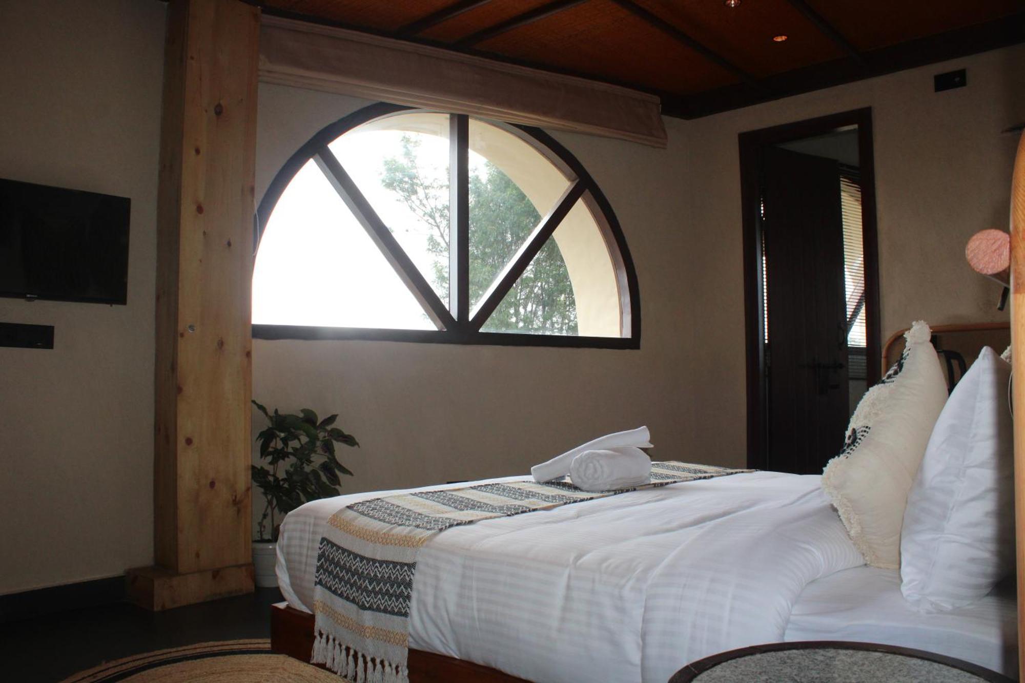 Hotel Himalayan Hobbit House Almora Exterior foto