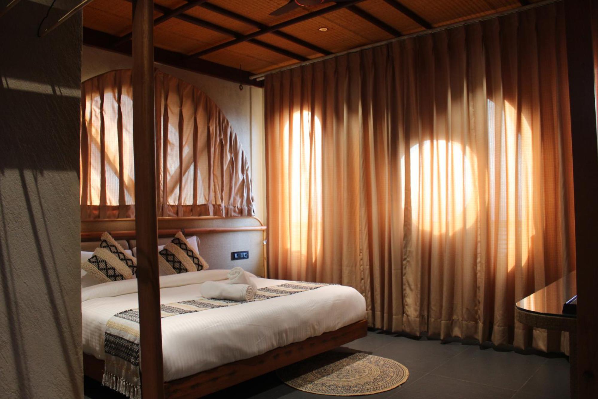 Hotel Himalayan Hobbit House Almora Exterior foto