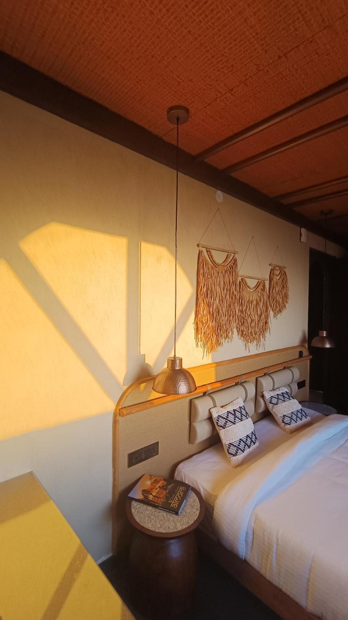 Hotel Himalayan Hobbit House Almora Exterior foto